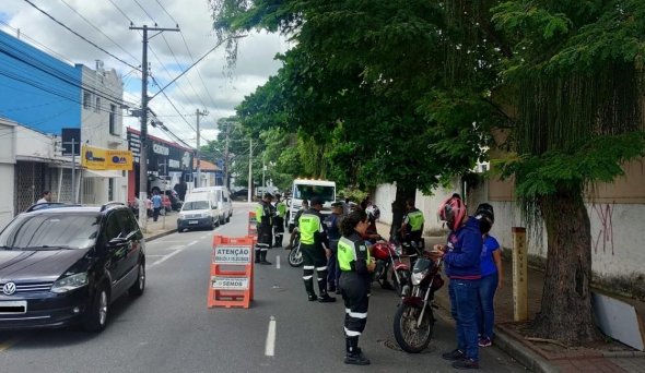 Taubaté: Blitz em Taubaté termina com 81 veículos inspecionados 