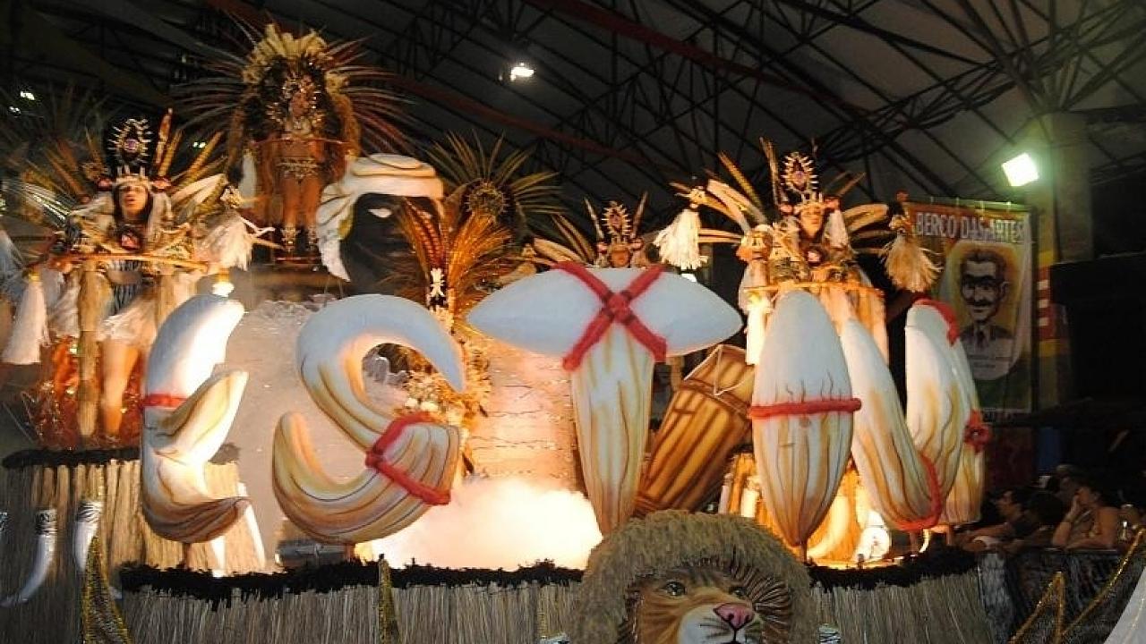 Estiva é campeã do Carnaval 2016 de Taubaté