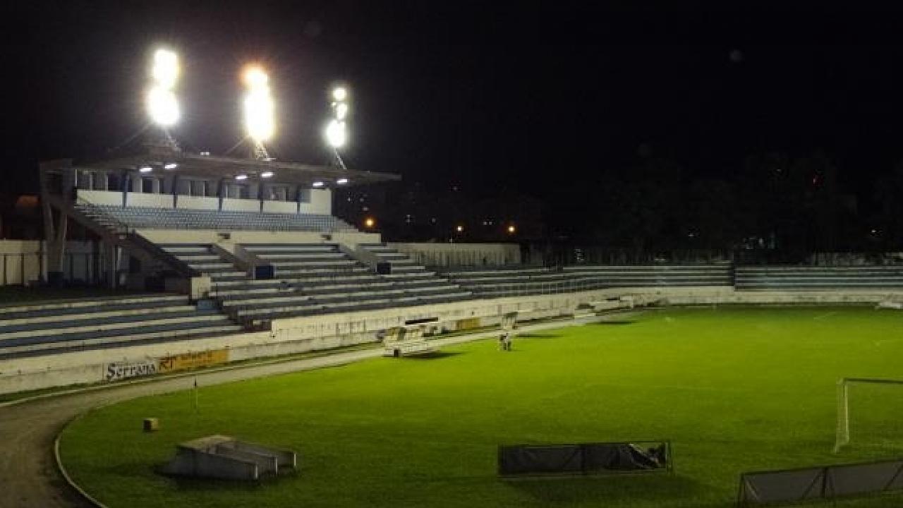 Burrão recebe Paulista em primeiro jogo noturno no Joaquinzão