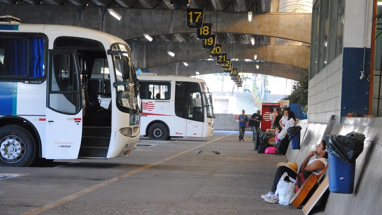 Reajuste deixa passagens de ônibus entre cidades da região mais caras