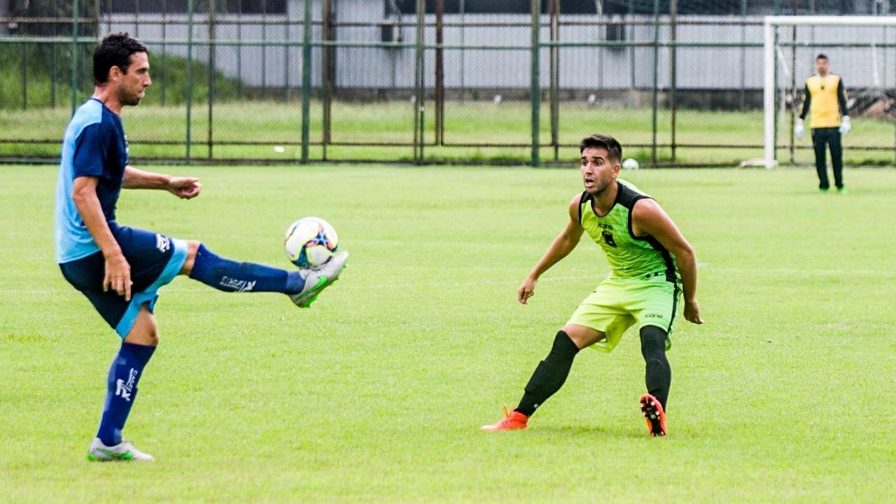 Burrão e Volta Redonda-RJ empatam em jogo-treino