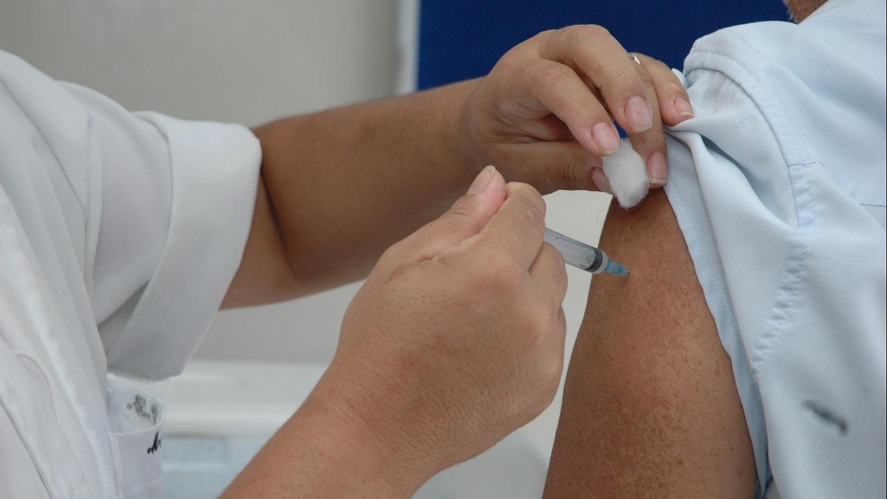 Campanha de vacinação contra gripe tem início na terça-feira (18)