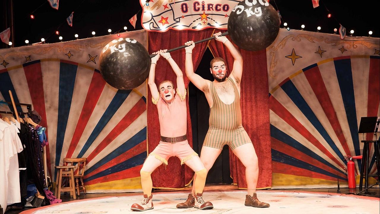 Programação de feriado do Sesc tem circo, teatro e intervenção literária