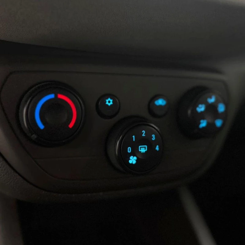 Foto 12: CHEVROLET SPIN 1.8L MT LT 2013