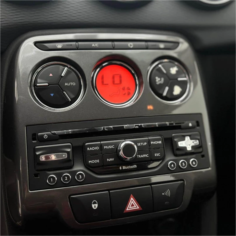 Foto 15: CITROEN C3 120A EXCLUSIV 2015