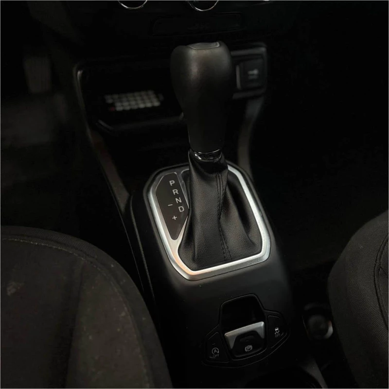 Foto 10: JEEP RENEGADE 1.8 AUTOM. 2021