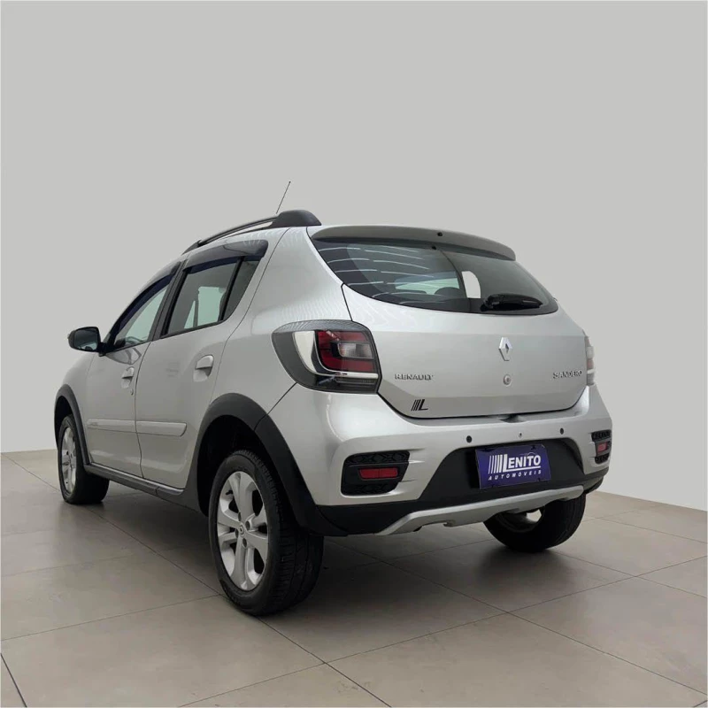 Foto 5: RENAULT SANDERO STEP 16R 2015