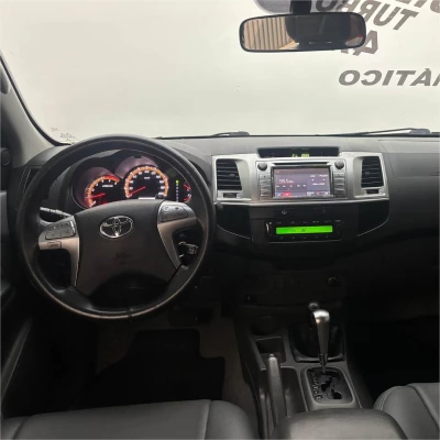 Foto 8: TOYOTA HILUX CD4X4 SRV 2015