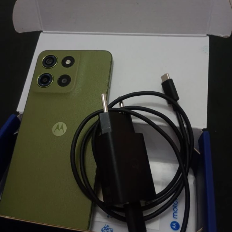 Celular moto G 15 com muita memória 256 gigas