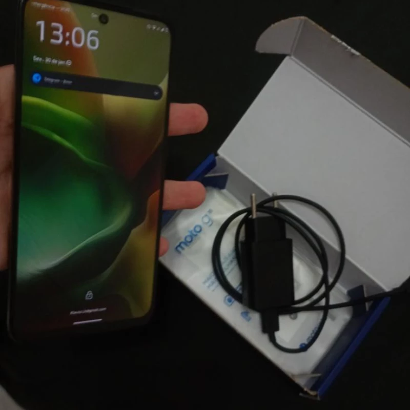 Celular moto G 15 com muita memória 256 gigas