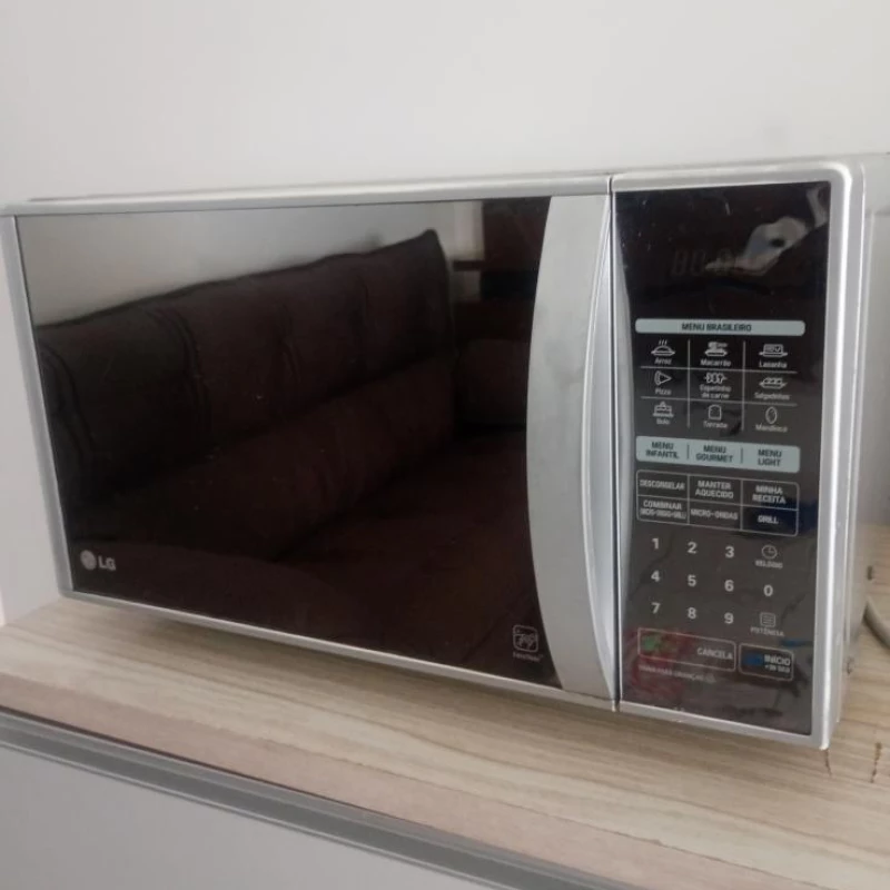 Microondas 33 litros Luxo GRILL LG