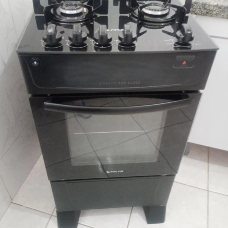 Fogão excelente automático completo semi-novo