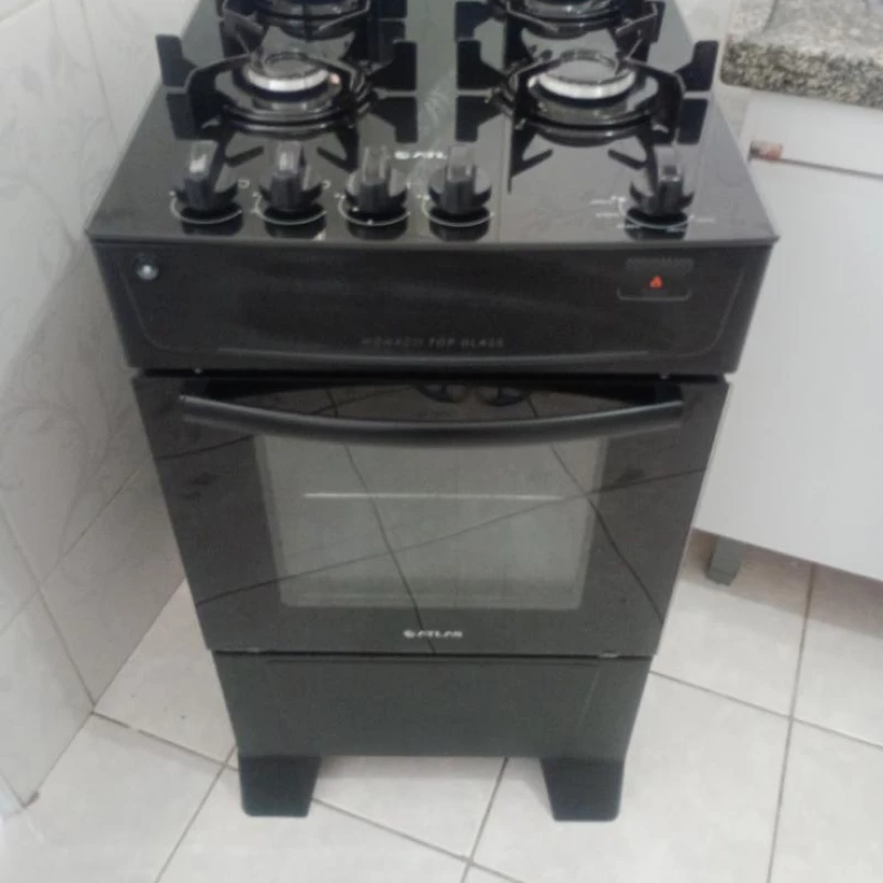 Fogão excelente automático completo semi-novo