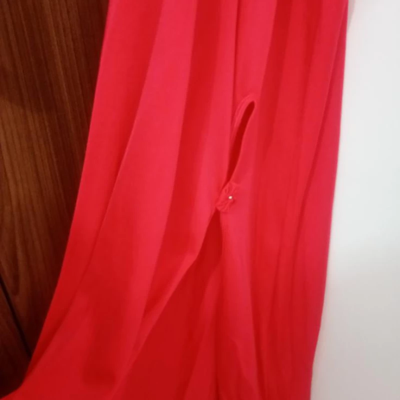 Lindíssimo vestido vermelho dama da noite!