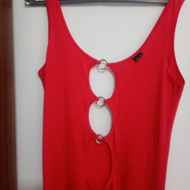 Lindíssimo vestido vermelho dama da noite!