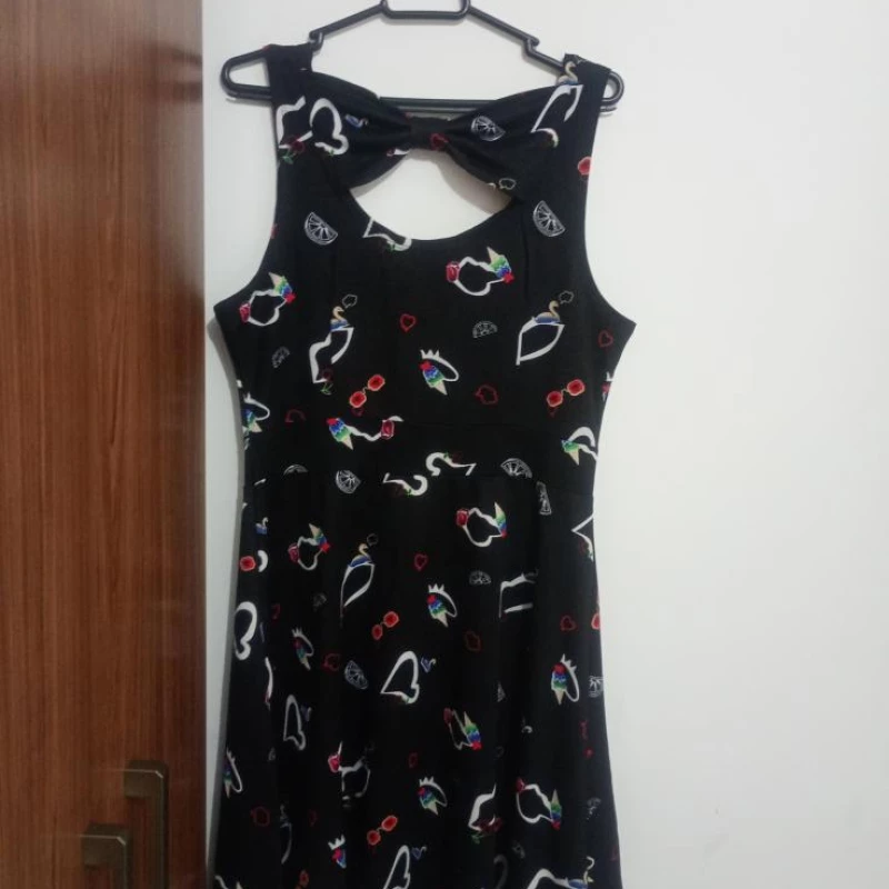 Lindo vestido florido veste muito bem!;)