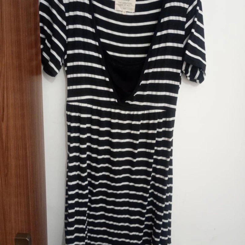 Lindo vestido com forro top muito confortável