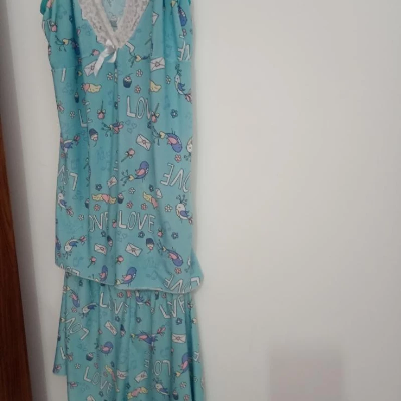 Conjunto de pijama muito confortável blusinha de alci