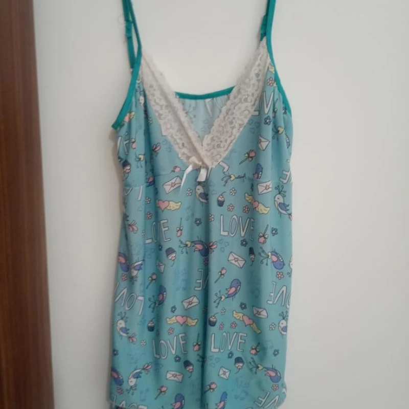 Conjunto de pijama muito confortável blusinha de alci