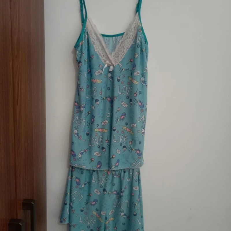 Conjunto de pijama muito confortável blusinha de alci