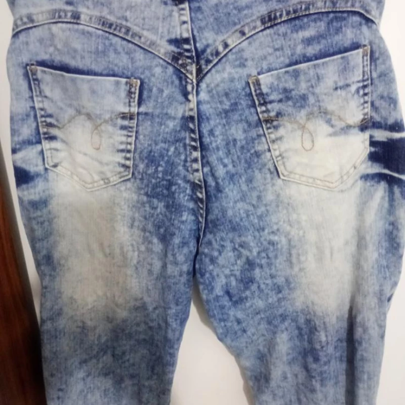Linda calça jeans chique com lycra luxo