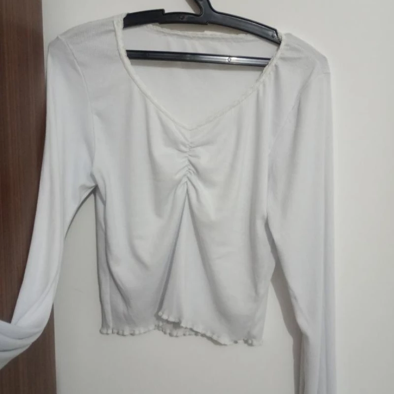 Linda camisa branca com mangas tamanho G