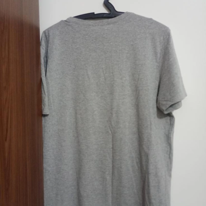 Blusa da Marvel tamanho M
