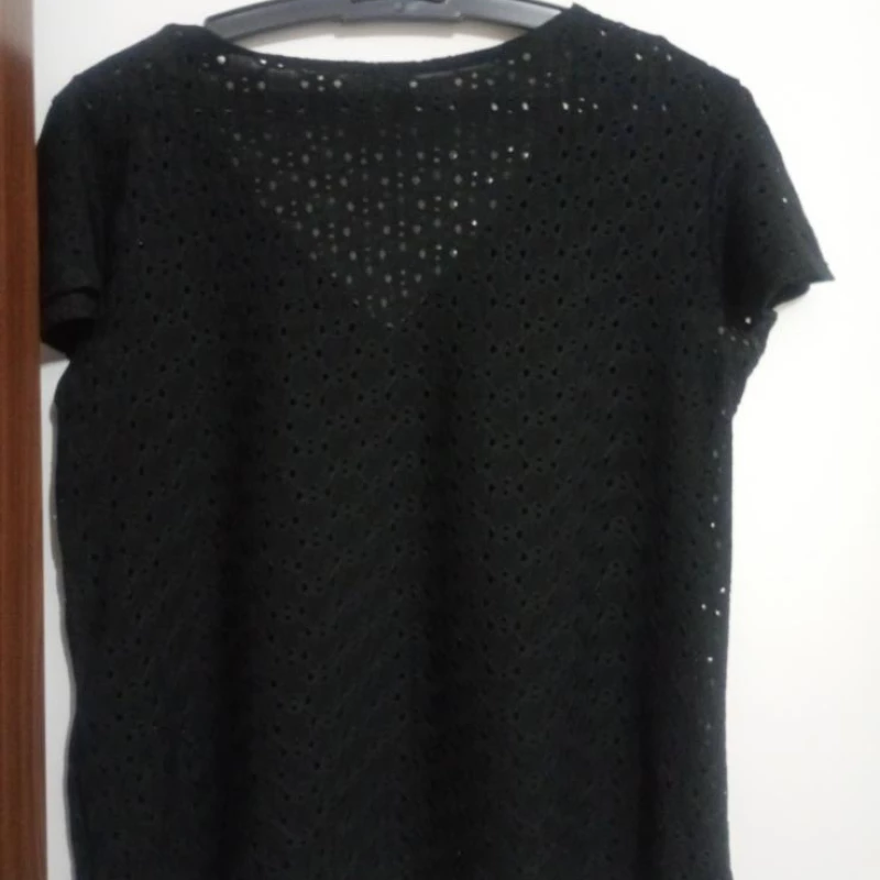 Linda blusa tamanho p veste ate o G