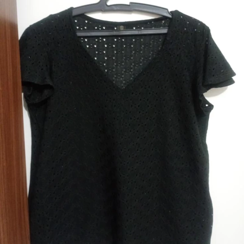 Linda blusa tamanho p veste ate o G