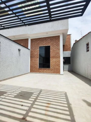 Foto 2: Bela casa recém construída na Esplanada Independência