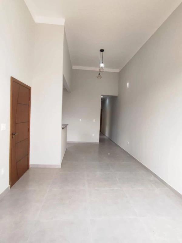 Foto 4: Bela casa recém construída na Esplanada Independência
