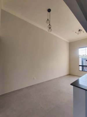 Foto 5: Bela casa recém construída na Esplanada Independência