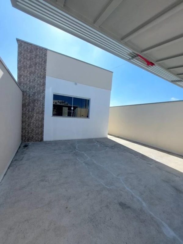 Foto 2: CASA 2 DORMITÓRIOS COM SUÍTE NOVA NO AREÃO