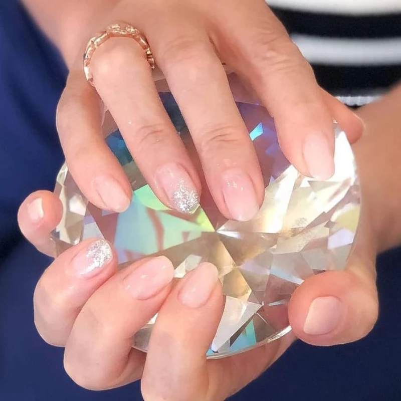 MANICURE E PEDICURE 
