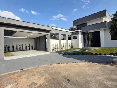 Casa Térrea de Alto Padrão à Venda no Condomínio Recanto Tropical – Taubaté SP