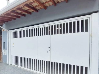 Belíssima Casa 3 dormitórios com Suíte e linda Área Gourmet no bairro Jardim Oásis em Taubaté SP
