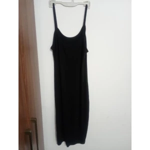 Vestido de alcinha preto tamanho G