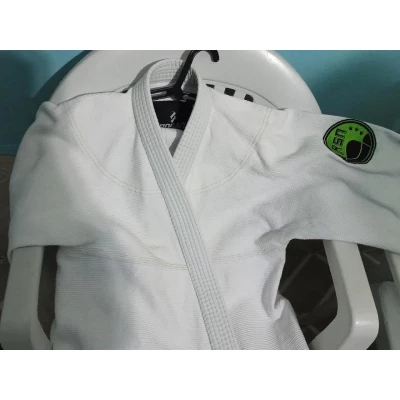 Taubaté: Kimono Adulto Branco A0