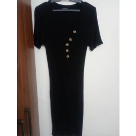 Foto Lindo vestido colado preto!!;)