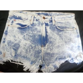 Foto Temos várias bermudas jeans estilosos,;!))