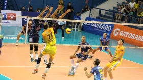 Vôlei Taubaté inicia ano com vitória na Superliga