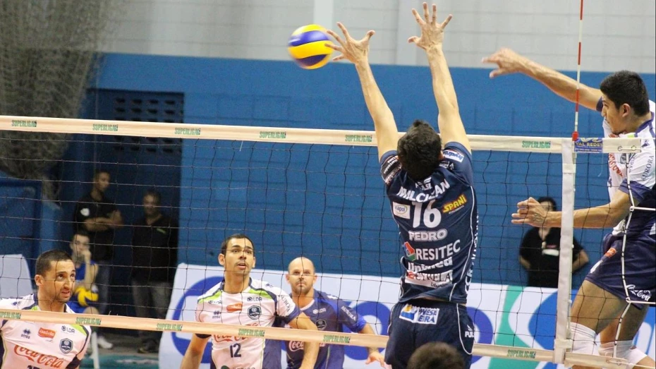 Superliga: Taubaté encara Bento Vôlei nesta quinta