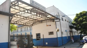 Descarte irregular de lixo hospitalar é flagrado no HU Descarte irregular de lixo hospitalar é flagrado no HU