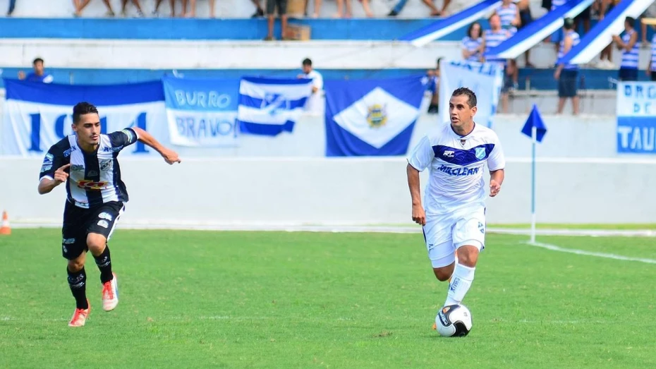 Burro goleia na estreia e começa Série A2 na liderança