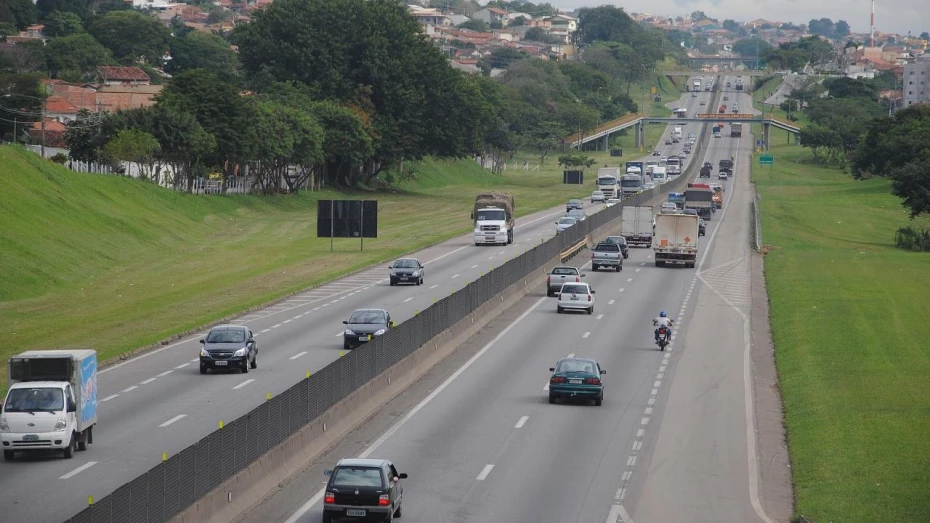 Via Dutra recebe operação de Carnaval