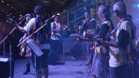 Luizenses encerram primero dia de folia na Avenida do Povo