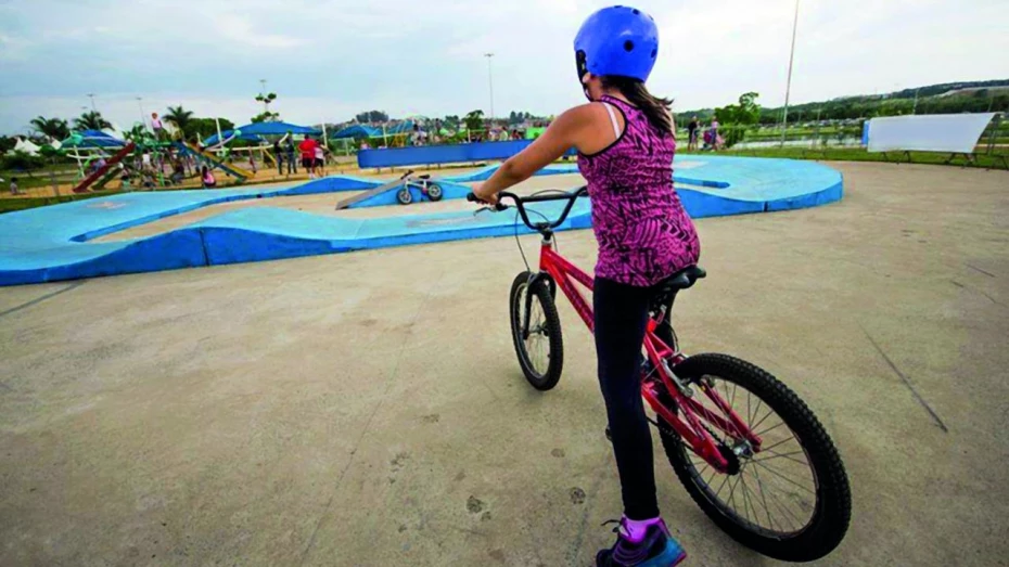 Pedalada Sesc Verão acontece neste domingo