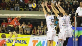 Vôlei Taubaté vence Sesi-SP antes da estreia no Sul-Americano