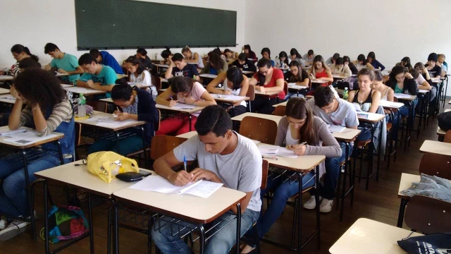 Cursinho Libertas abre vagas para 2016