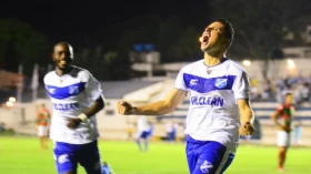Burro derrota Lusa e chega à terceira vitória consecutiva